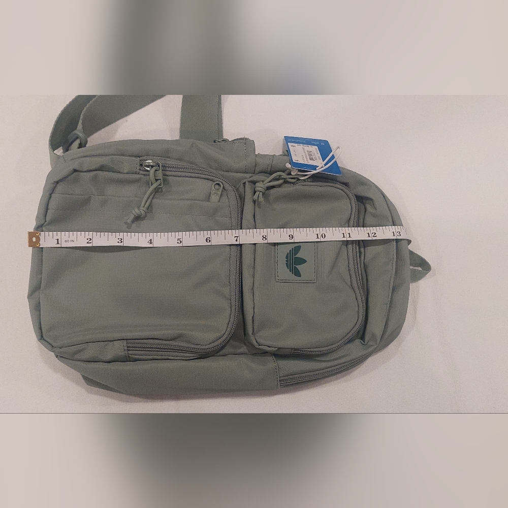 Adidas Green Backpack Durable Minimalist Design - Picture 12 of 16